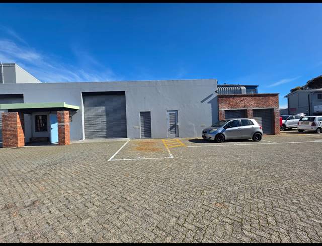 451M² WAREHOUSE TO LET IN MAITLAND